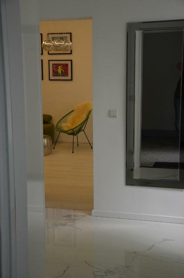 Modern City Apt, Next To Metro Vienna Exterior photo